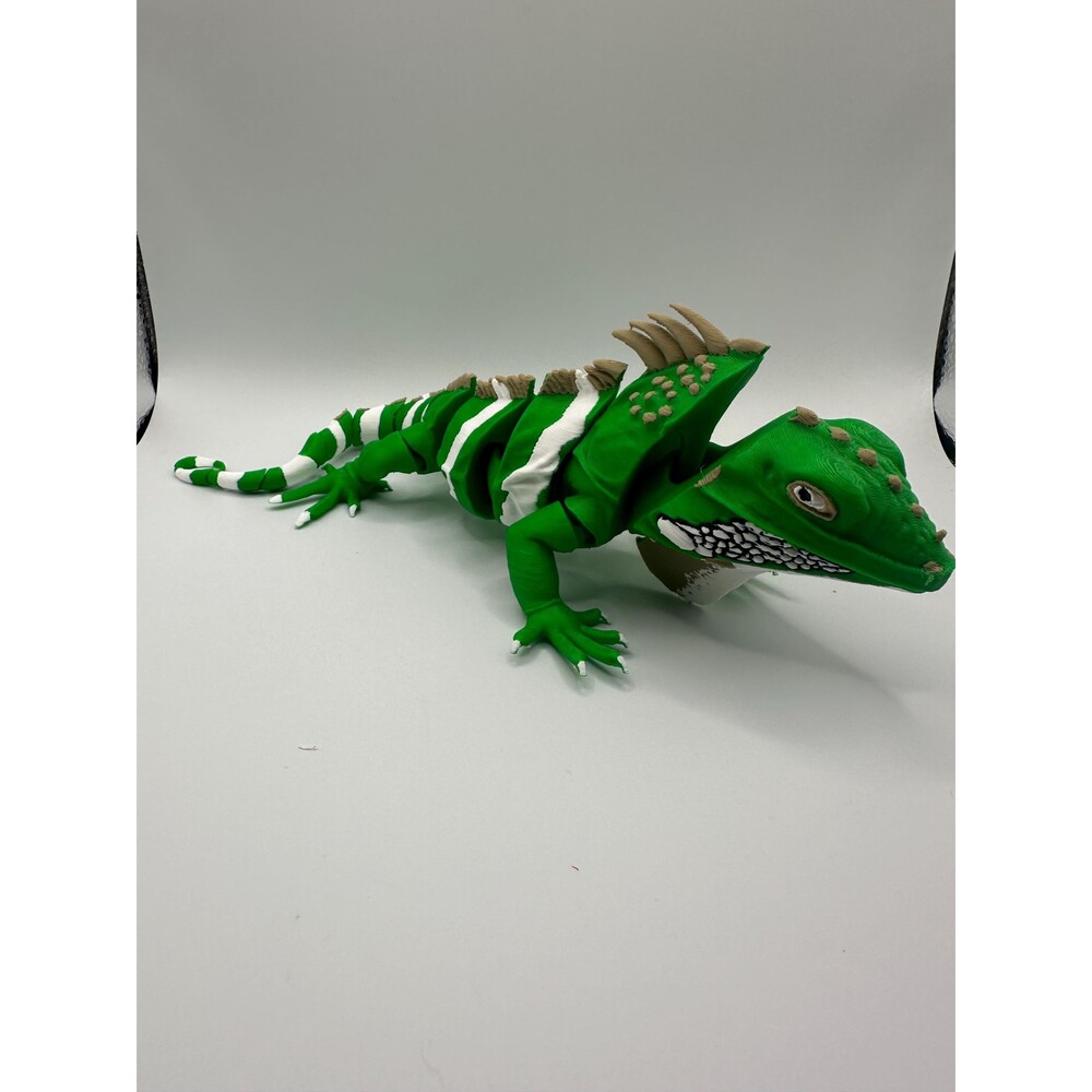 3D-printed articulated Iguana
